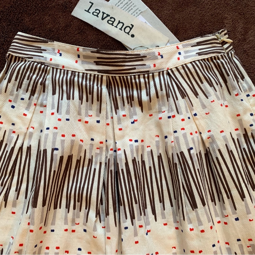 lavand. Natural Match Print Skirt . NWT xs